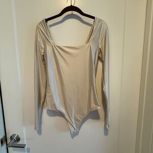 Babaton (Aritzia) Champagne Square Neck Bodysuit (Size M)